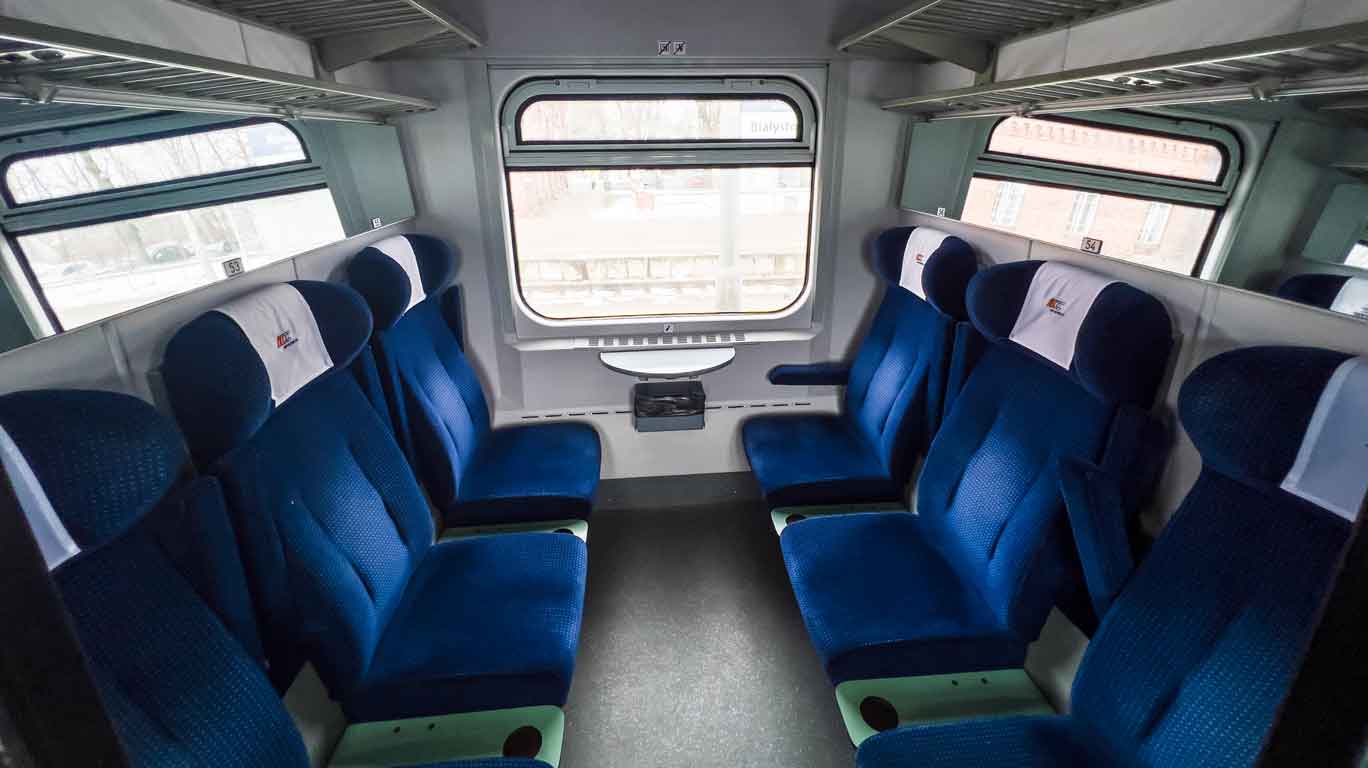 2nd class compartment IC